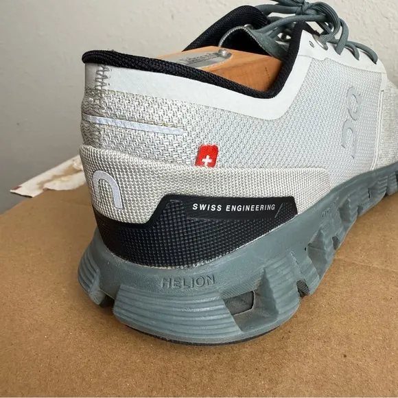 On Running Men’s 8.5 Cloud X Running Shoes Trainers Glacier Gray Olive