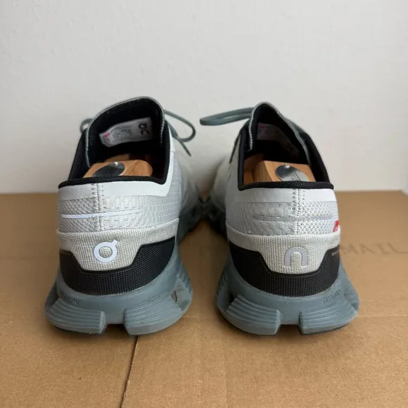 On Running Men’s 8.5 Cloud X Running Shoes Trainers Glacier Gray Olive