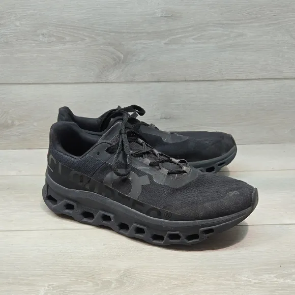On Running Men's Cloudmonster Black Athletic Running Shoes Sneakers Sz 12