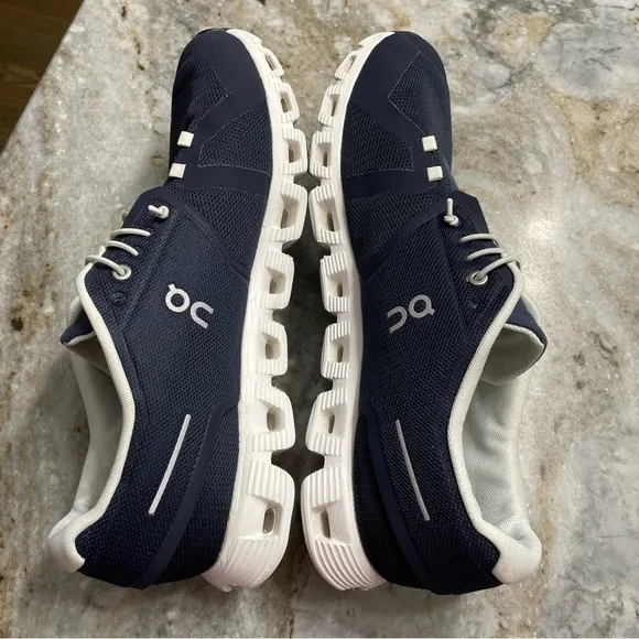 On Running On Cloud 5 Shoes Men’s 13