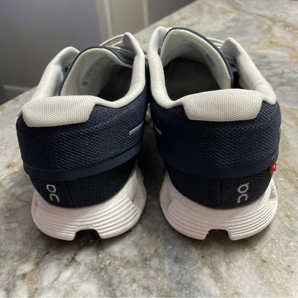 On Running On Cloud 5 Shoes Men’s 13