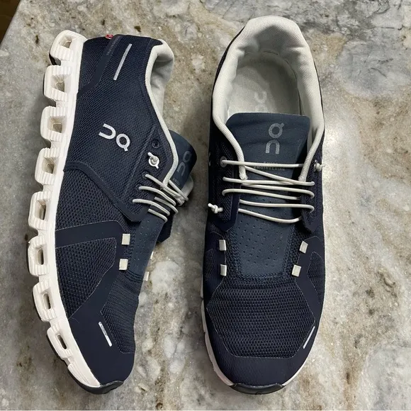 On Running On Cloud 5 Shoes Men’s 13