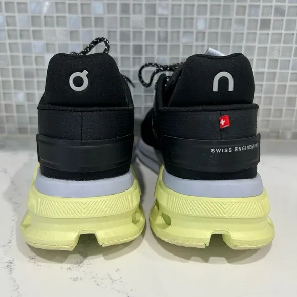 On Running Shoes 'Cloudnova Flux' in Black