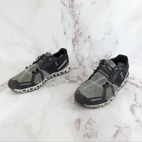 On Running Shoes Mens Size 7.5 Womens 9.5 40.5 On Cloud Terry Gray