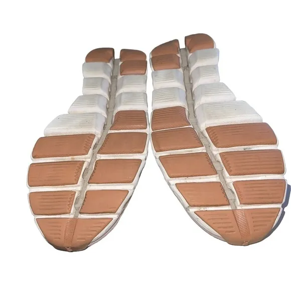 On Running Women Shoes Size 8.5