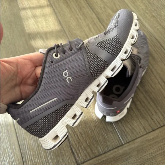 On Running women’s purple athletic/sneakers shoes