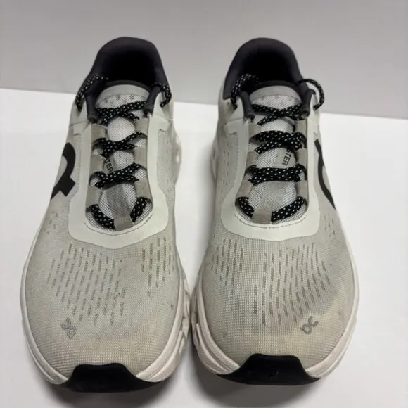 On Women’s Cloudmonster White Running Shoes, Size 8.5 M