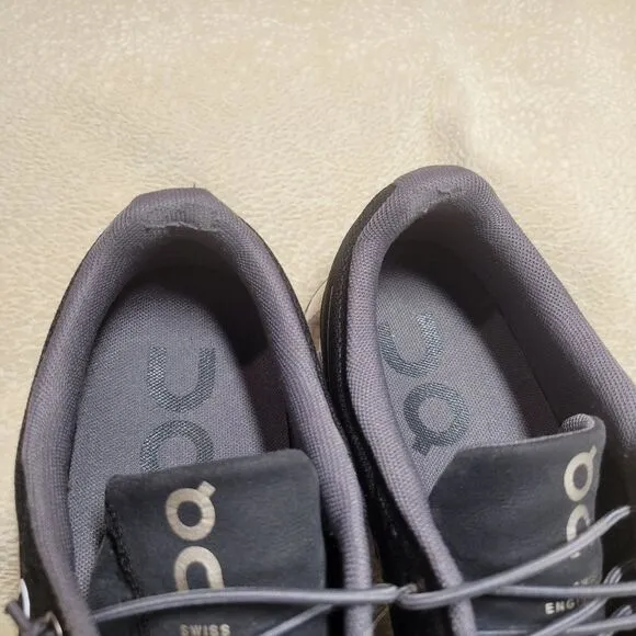 ON Cloud Running shoes, womens size 9.5