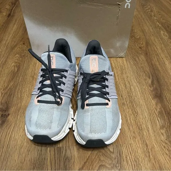 ON CLOUDSWIFT running lace up shoes sneakers women’s 9