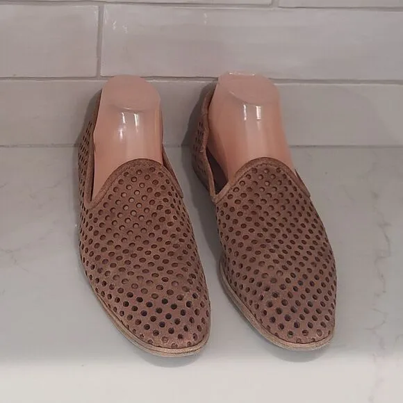 Pedro García Yasmin Perforated Suede Tan Almond Toe Loafer Flats Shoes Size 9.5