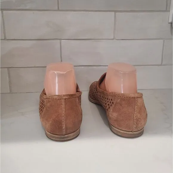 Pedro García Yasmin Perforated Suede Tan Almond Toe Loafer Flats Shoes Size 9.5