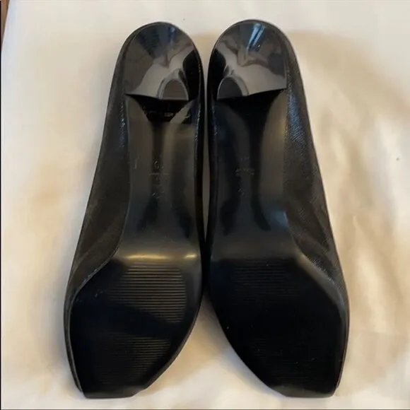 PETER KAISER BLACK PATENT OPEN TOE SHOES. …