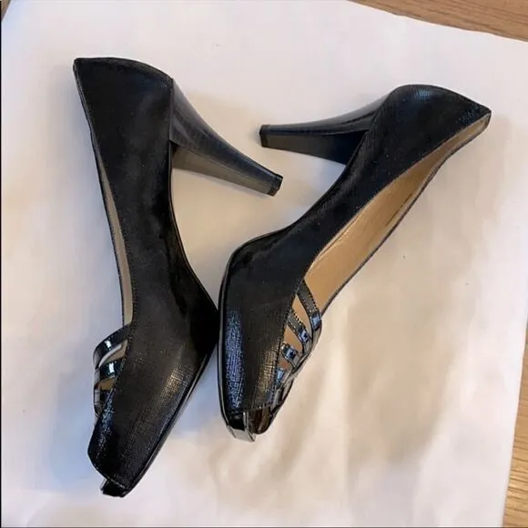 PETER KAISER BLACK PATENT OPEN TOE SHOES. …