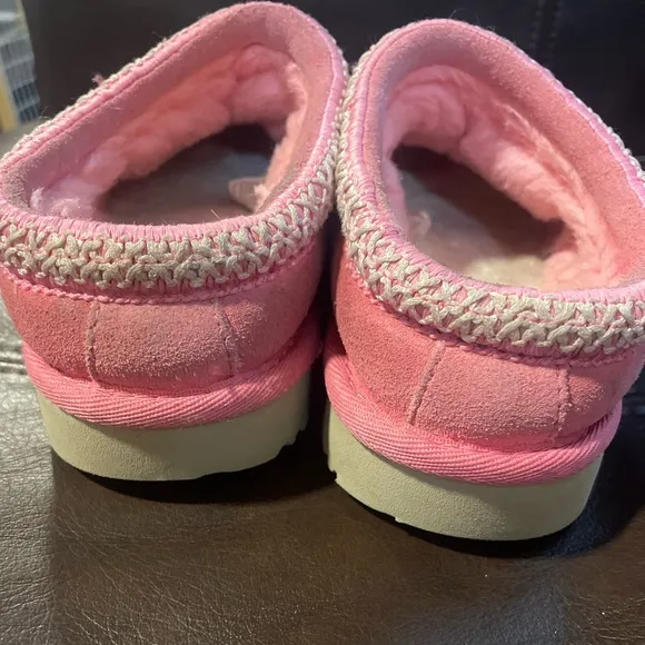 Pink UGG Tazman Suede Slides, Little Girls 13 Kids Shoes Unique Rare Pretty