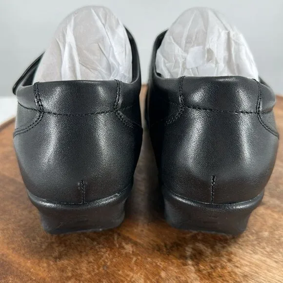 Propet Shoes Wm 9 Wide Black Hook and Loop Comfort Wedge Loafer