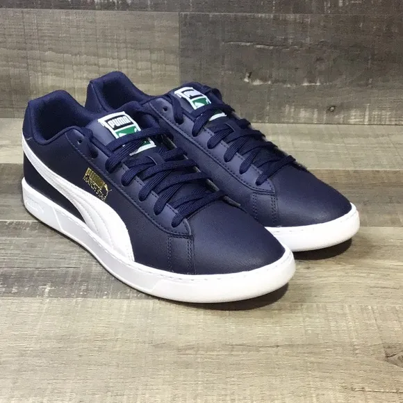 Puma - Match Star ***(USED: Slight marks on bottoms)***
