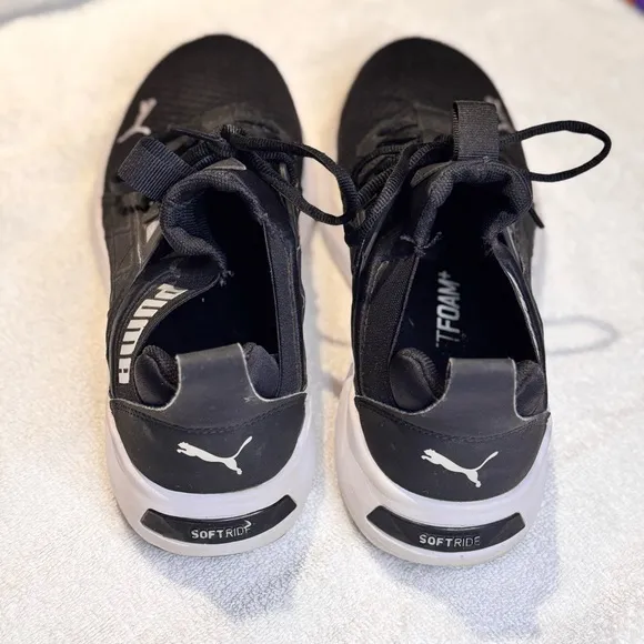 Puma Women’s Softride Enzo NXT Running Shoes size 8 Black White