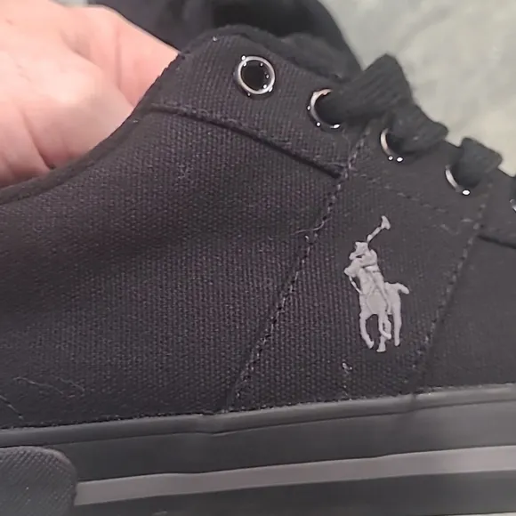 Ralph Lauren men's black sneakers size 9 D like new