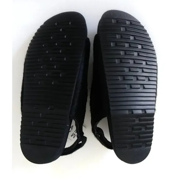 ROAM Black Calfhair Comfy Strappy Sandals Memory Foam Hug-Fit Shoes  NWT