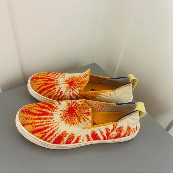 ROTHY’S Big Kids Sunburst Pattern Slip On Sneakers