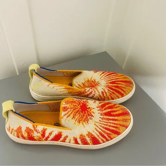 ROTHY’S Big Kids Sunburst Pattern Slip On Sneakers