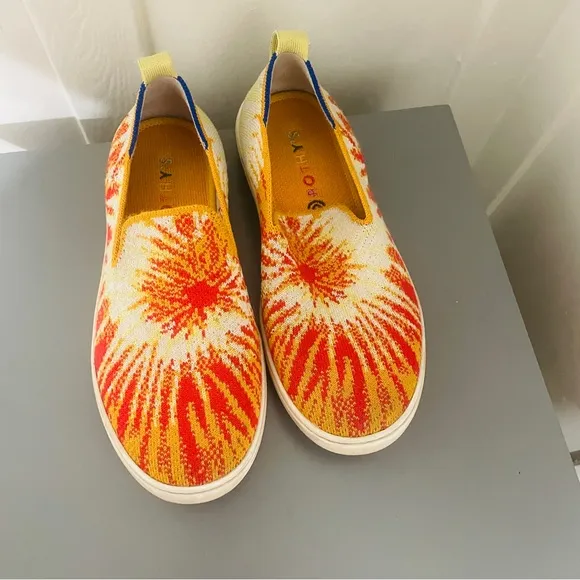 ROTHY’S Big Kids Sunburst Pattern Slip On Sneakers