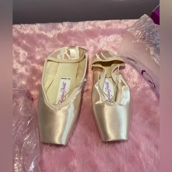RUSSIAN POINTE Adult Sapfir Pointe Shoes (Sapphire)