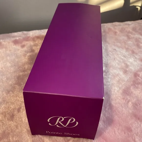 RUSSIAN POINTE Adult Sapfir Pointe Shoes (Sapphire)