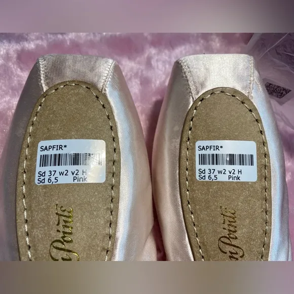 RUSSIAN POINTE Adult Sapfir Pointe Shoes (Sapphire)