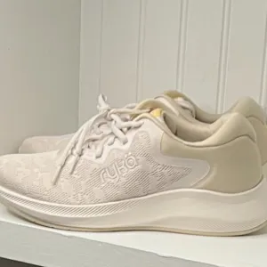 Ryka Womens Frenzy Lace-Up Mesh Running &amp; Training Shoes in Sand Beige Size 9.5