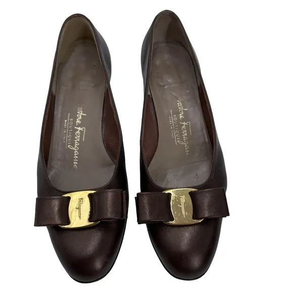 Salvatore Ferragamo Vara Pump Metallic Bronze Bow Women Shoes Size 6C Made Italy