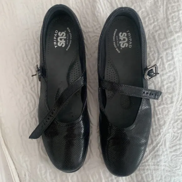 𝅺SAS Maria Mary Jane style black snake print leather shoes