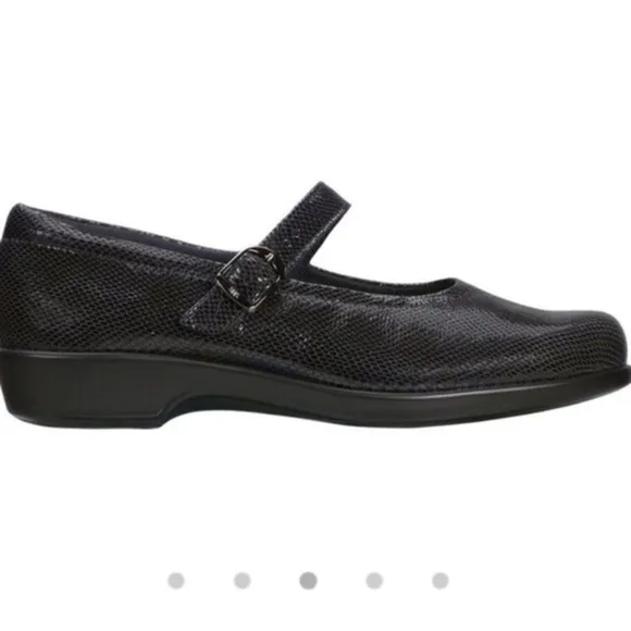 𝅺SAS Maria Mary Jane style black snake print leather shoes