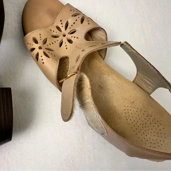 Sas Sandals Size 10 Women's Cream Tripad Comfort Leather Shoes Classic Vacation