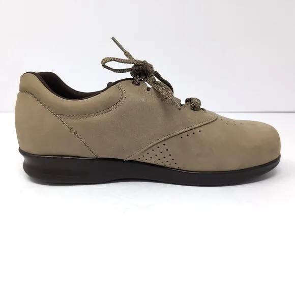 SAS Shoes Free Time Women's 7.5 W Wide Leather Walking Shoe Handsewn USA Made