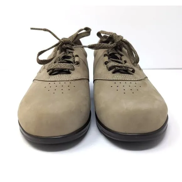 SAS Shoes Free Time Women's 7.5 W Wide Leather Walking Shoe Handsewn USA Made