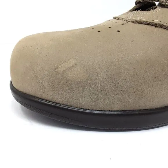 SAS Shoes Free Time Women's 7.5 W Wide Leather Walking Shoe Handsewn USA Made