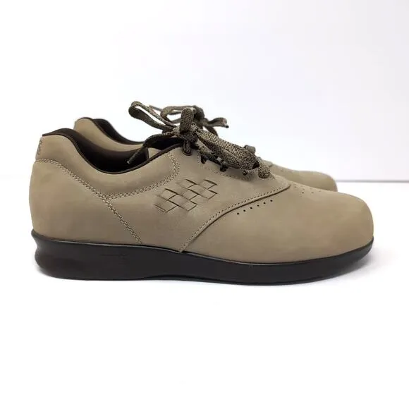 SAS Shoes Free Time Women's 7.5 W Wide Leather Walking Shoe Handsewn USA Made
