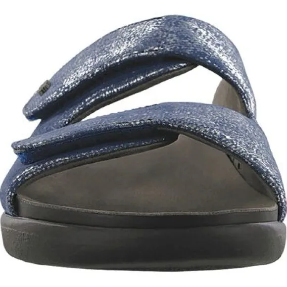 SAS women’s Cozy Slide Sandal In Size 8 WIDE