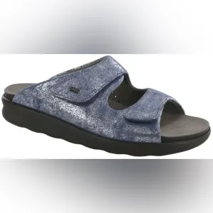 SAS women’s Cozy Slide Sandal In Size 8 WIDE
