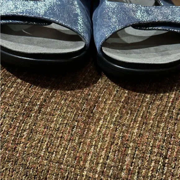 SAS women’s Cozy Slide Sandal In Size 8 WIDE