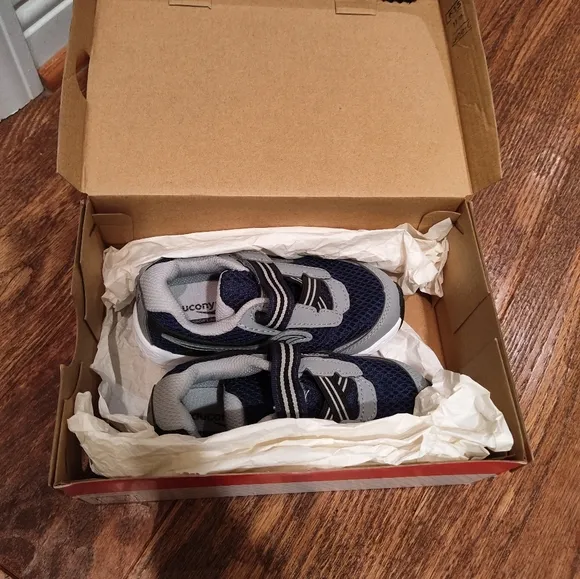 Saucony shoes for kids