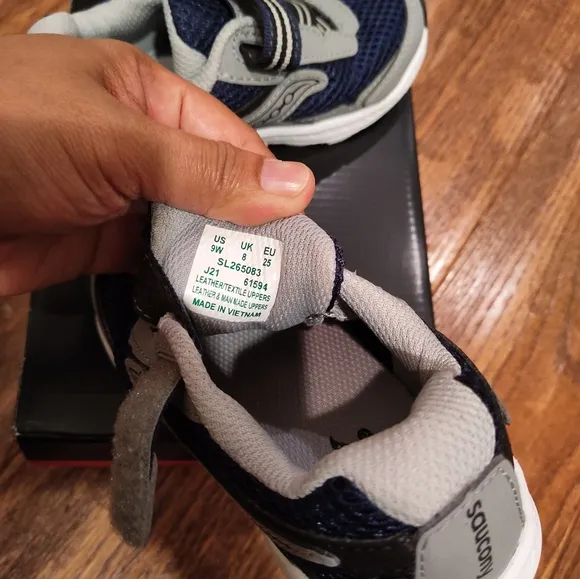 Saucony shoes for kids
