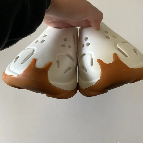 SIA Collective Evo Foam shoes men’s 10/11 white gum VGUC