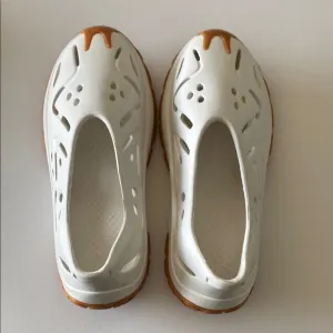 SIA Collective Evo Foam shoes men’s 10/11 white gum VGUC