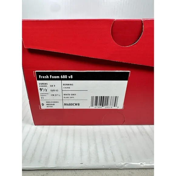 Size 9.5 New Balance Fresh Foam 680 v8 White Green Mens Running Shoes Sneakers