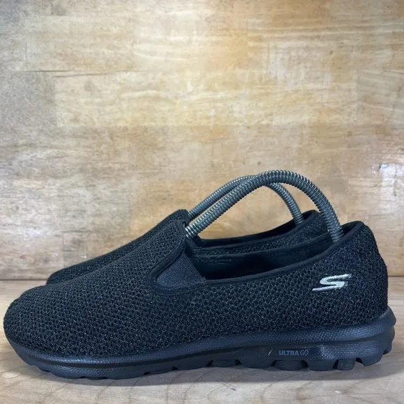 Skechers GoWalk SPARKLE Womens Size 8.5 Wide Slip On Shoes Black 13488W