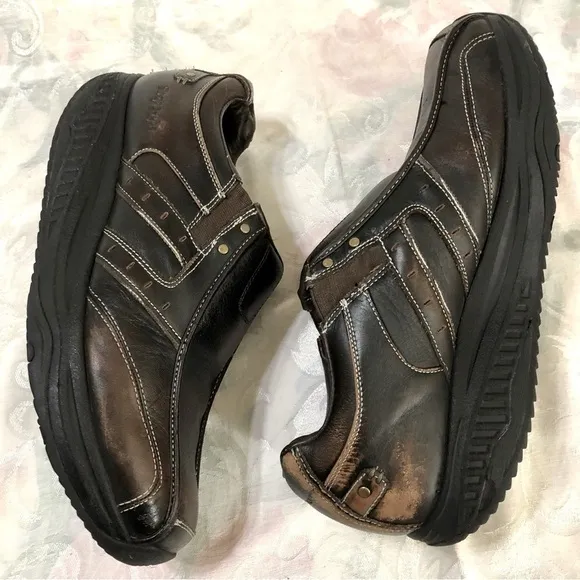 SKECHERS Shape-Ups 'Strider' Distressed Brown Leather Toning Sneakers Shoes 12 W