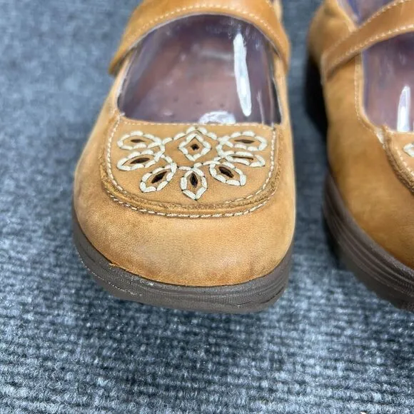Skechers Shape Ups Womens 6.5 Tan Leather Mary Jane Shoes Lazer Cut Comfort Y2K