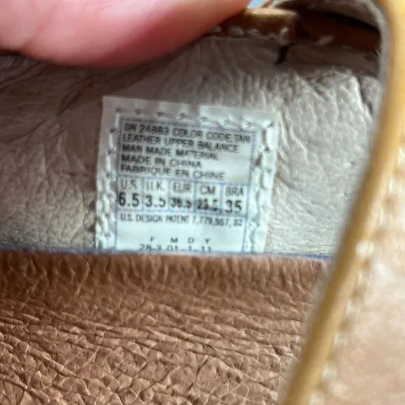 Skechers Shape Ups Womens 6.5 Tan Leather Mary Jane Shoes Lazer Cut Comfort Y2K